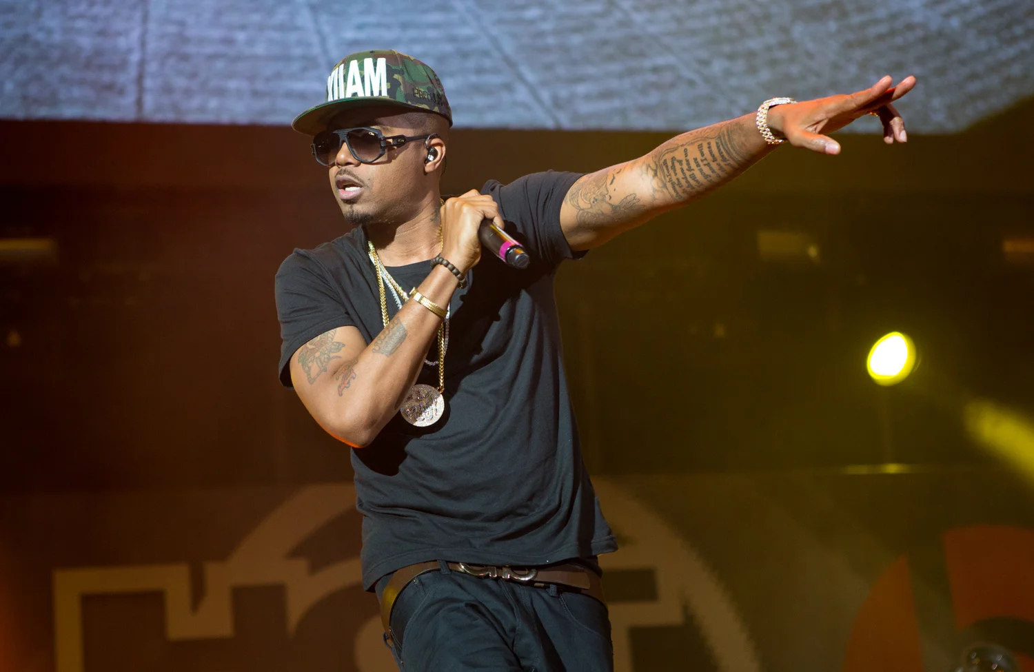 Nas