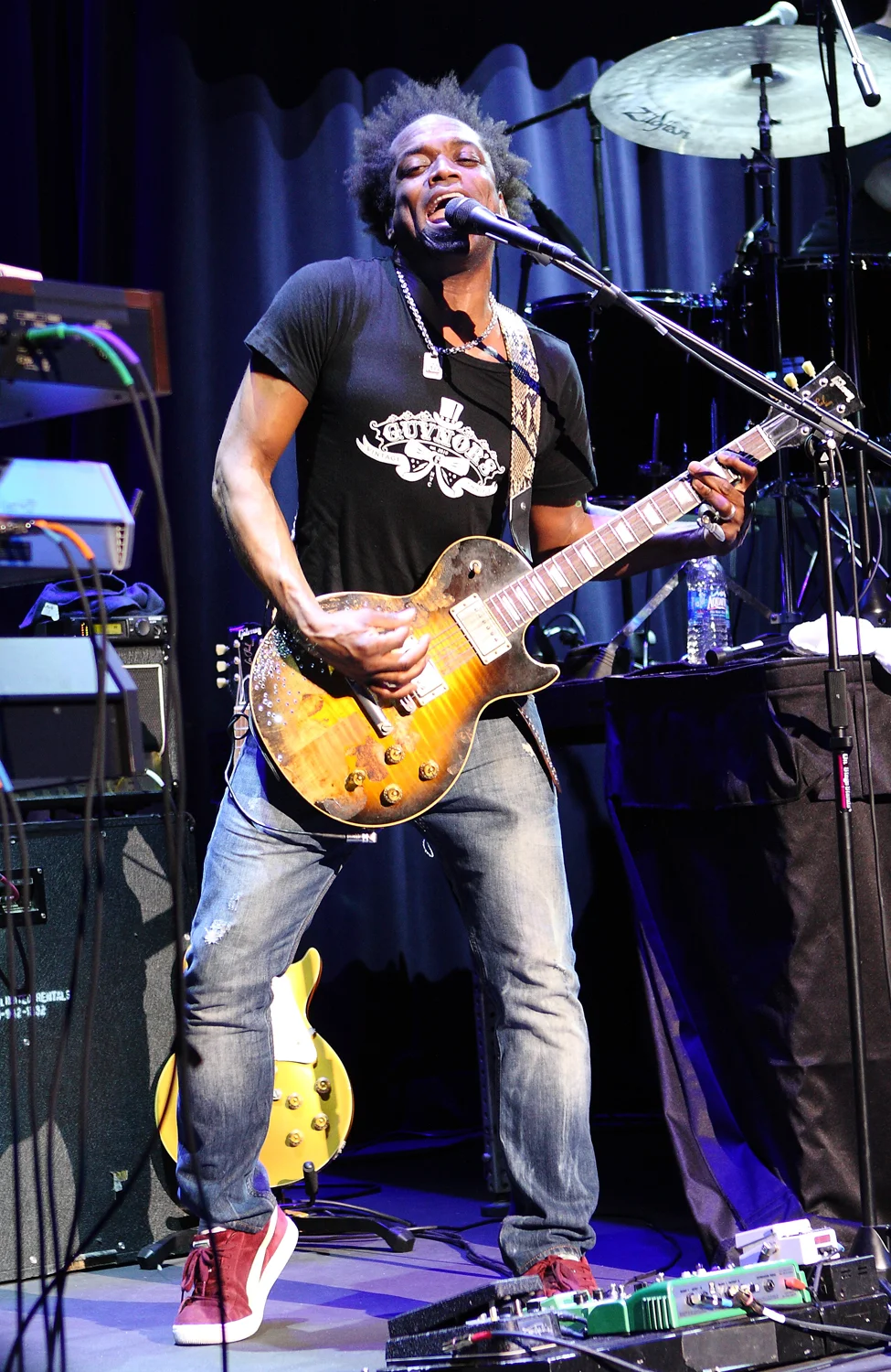 Captain Kirk Douglas of The Roots