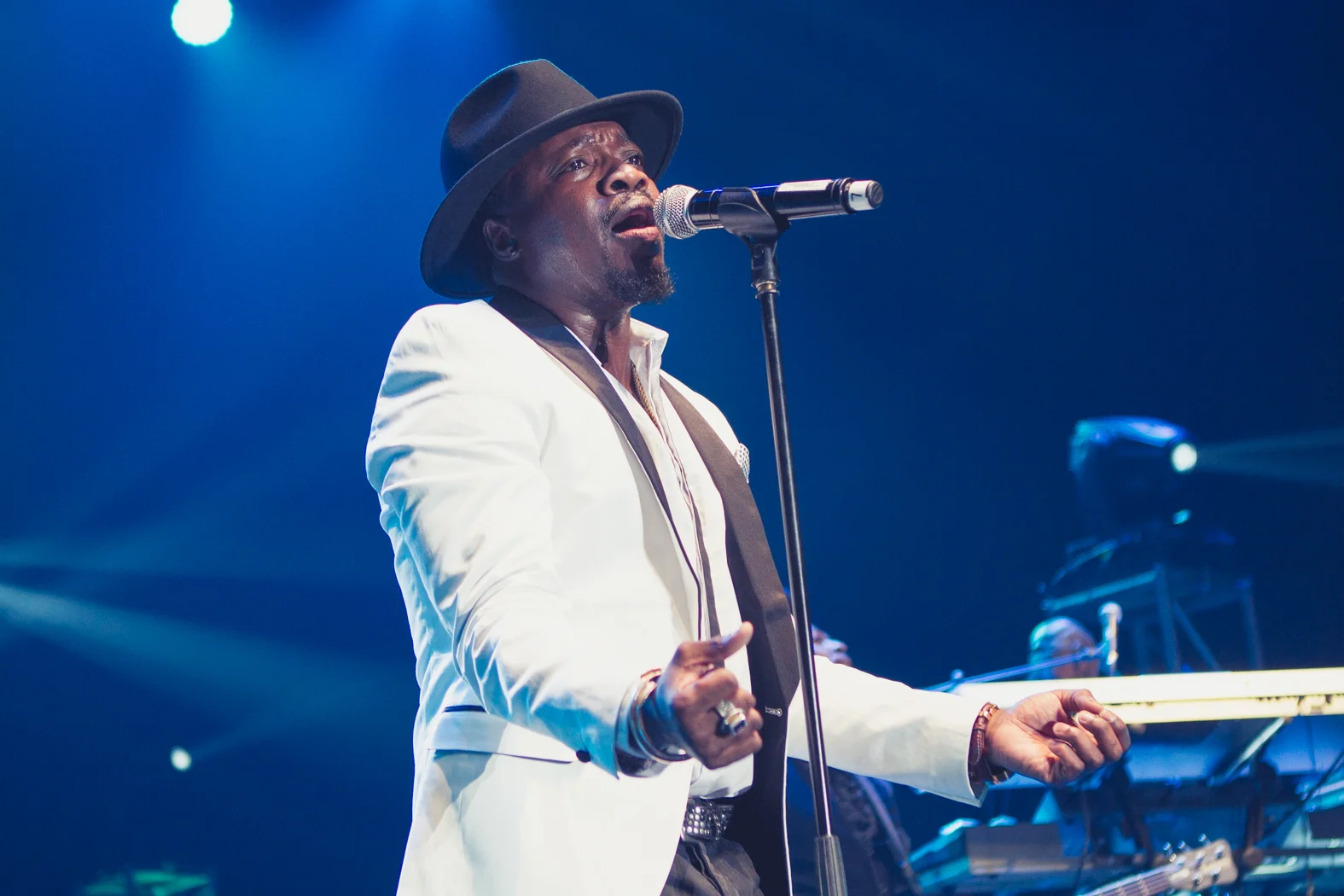 Anthony_Hamilton_South_Africa_by_LaVan_Anderson-3.jpg