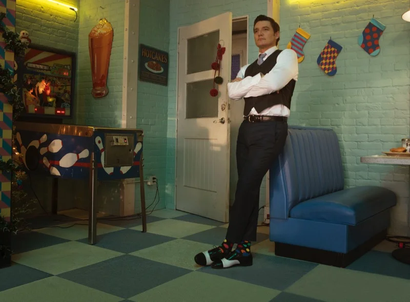 Pedro-Pascal-Happy-Socks-Holiday-2018-Campaign-001.jpg