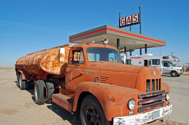 Gas