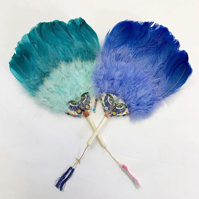 Twinsies!  Antique Feather Fans,  coming soon!  #featherfans #antiqueshopping #vintageshopping #oldhollywood