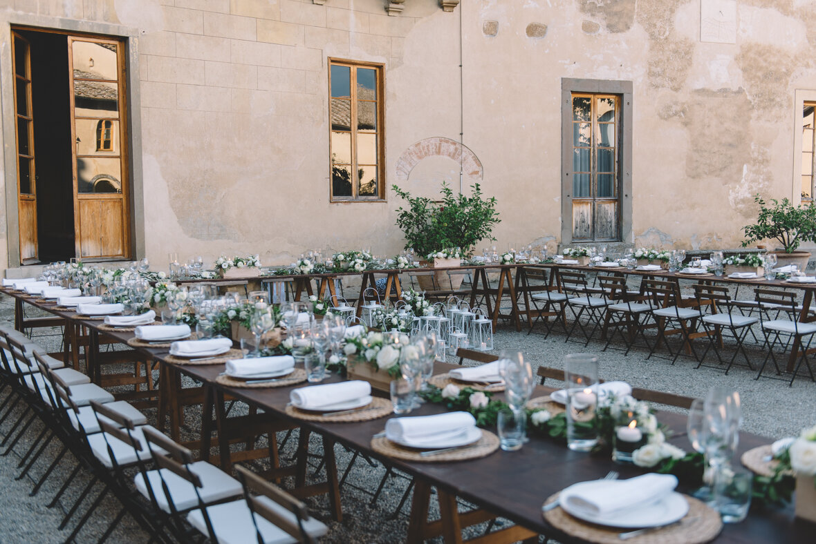 Manhattan boeren Pessimist Ronde of Lange tafels voor jouw Huwelijk | Round or Long Tables for your  Wedding — Florist in Florence Tuscany Italy - FunkyBird Wedding Design