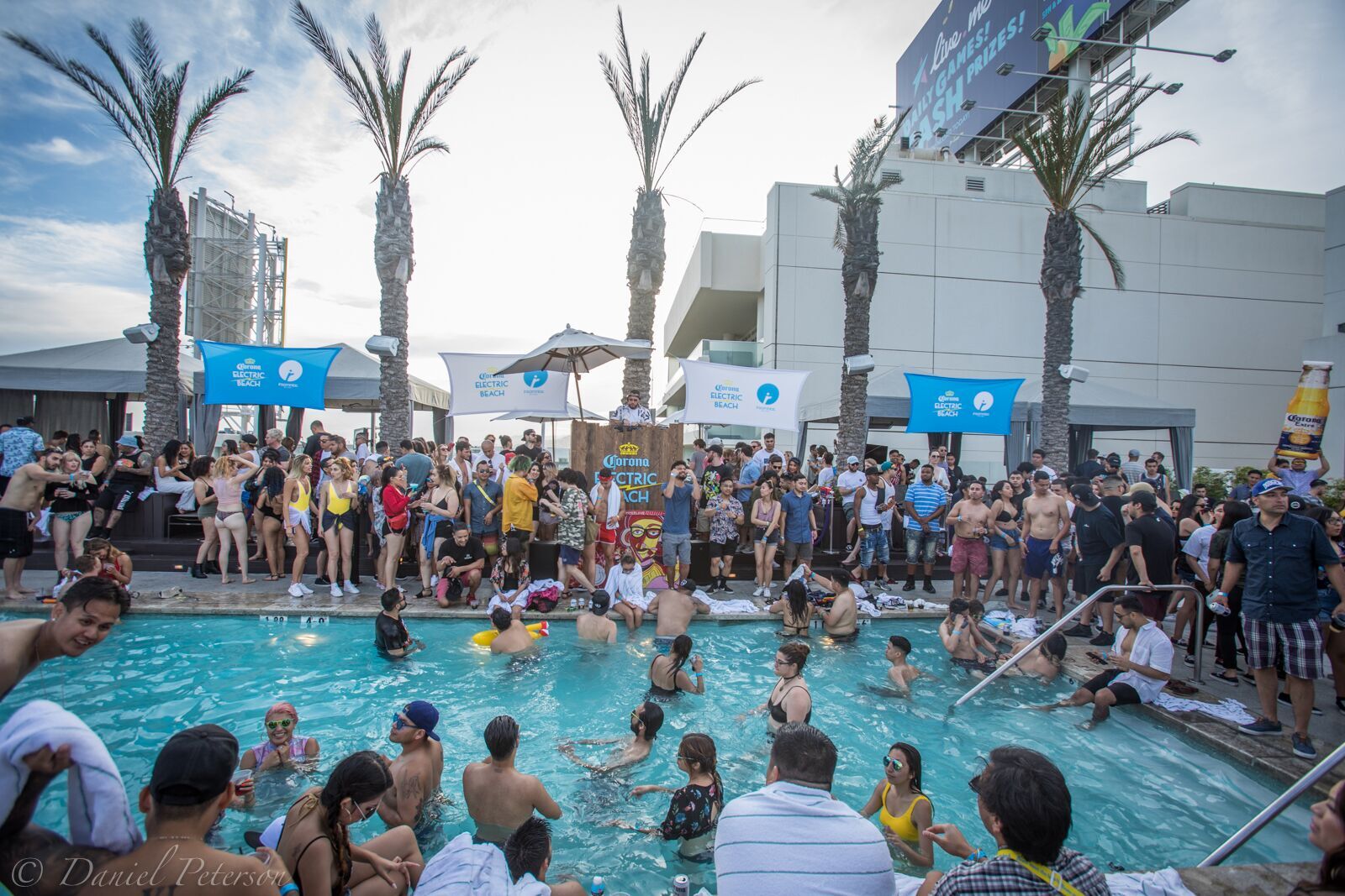 Corona Electric Beach LA by Daniel Peterson Music Festival Central-58_preview.jpeg