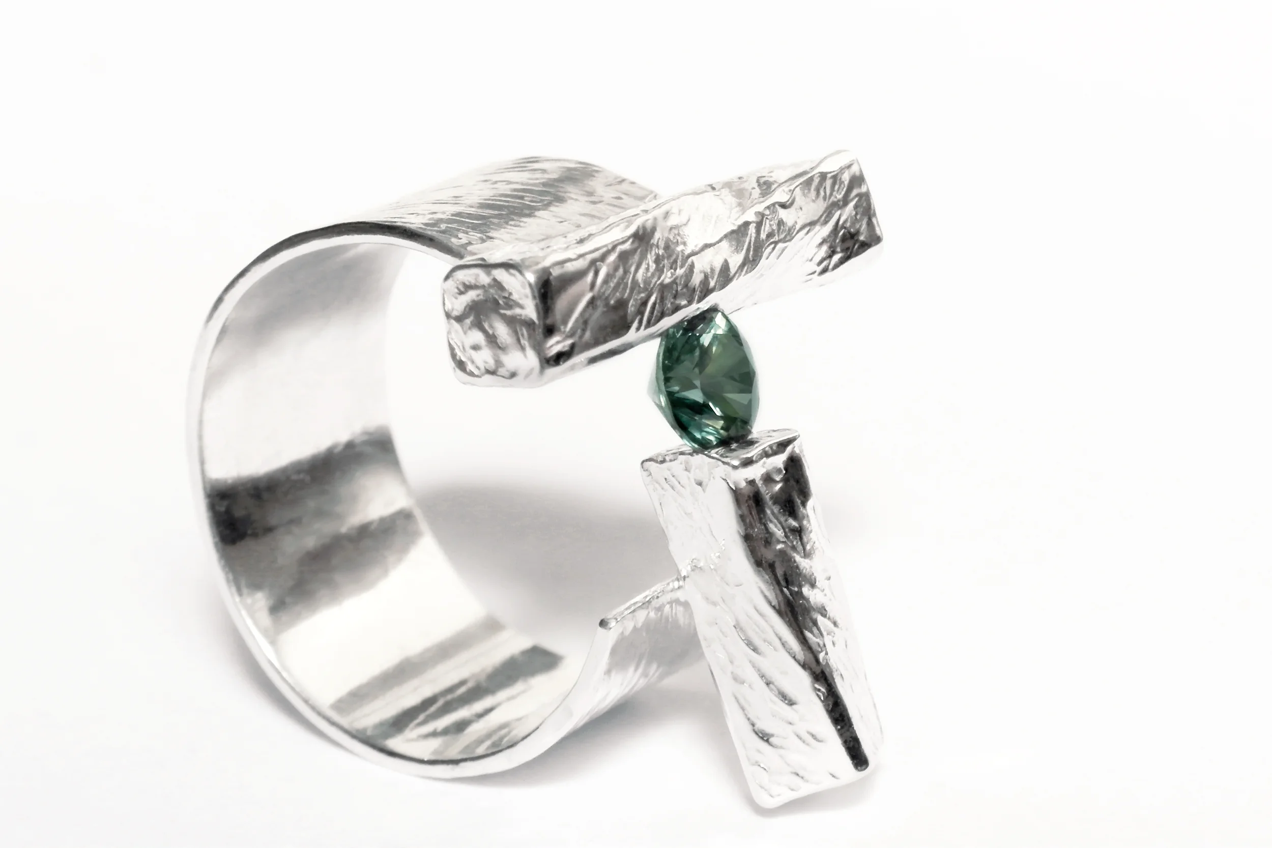 Green Sapphire Tension Ring