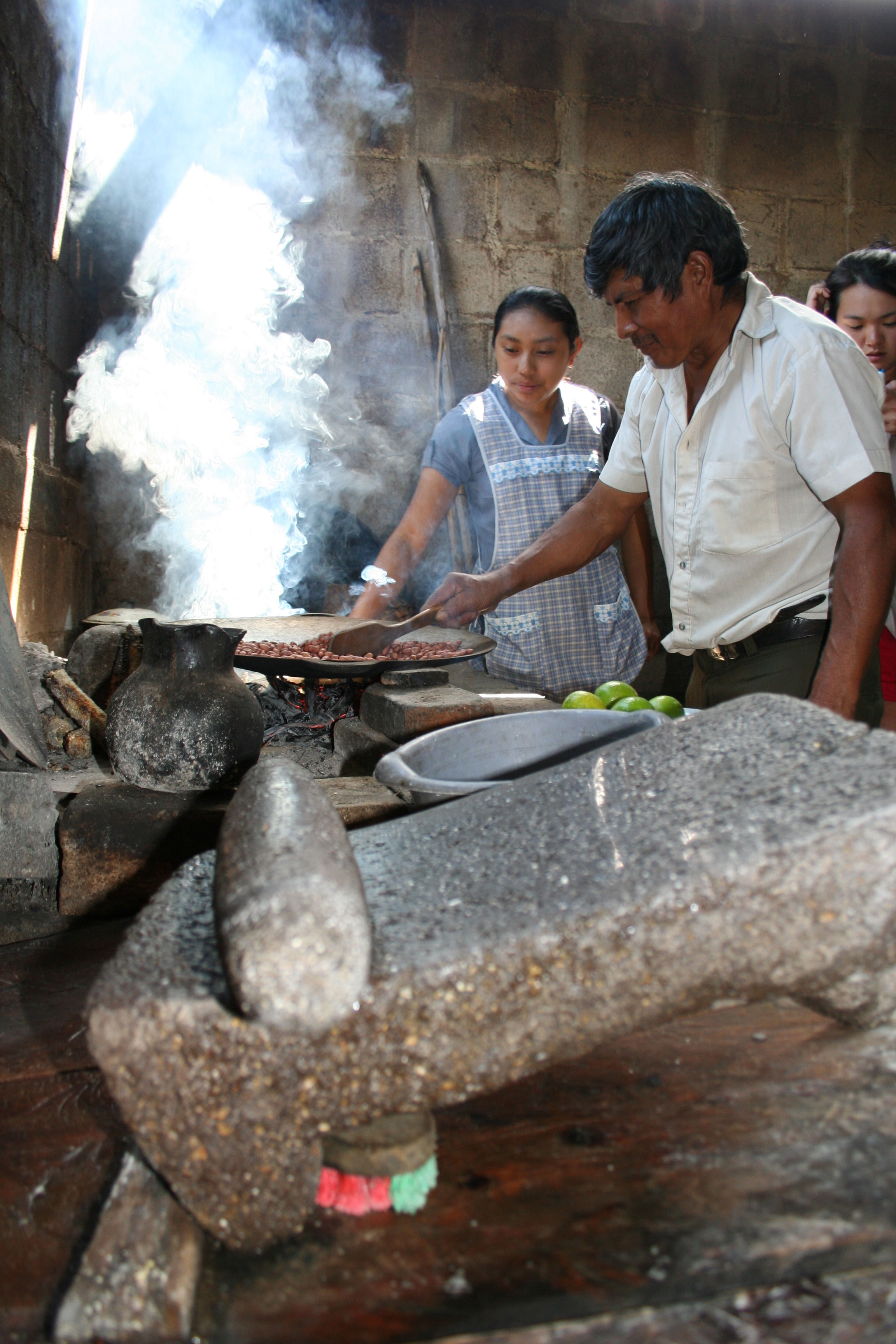 roasting-peanuts-2.jpg