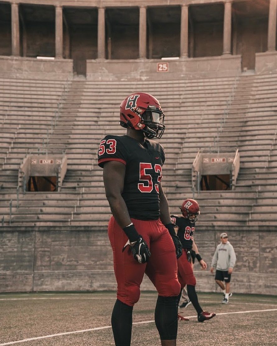 Hey Everyone! My name is Solomon and I am a senior in Kirkland House studying Biomedical Engineering. Im also a member of the Harvard Football Team and I look forward to seeing you all and serving as one of your Co- Vice Presidents of AMMP this fall 