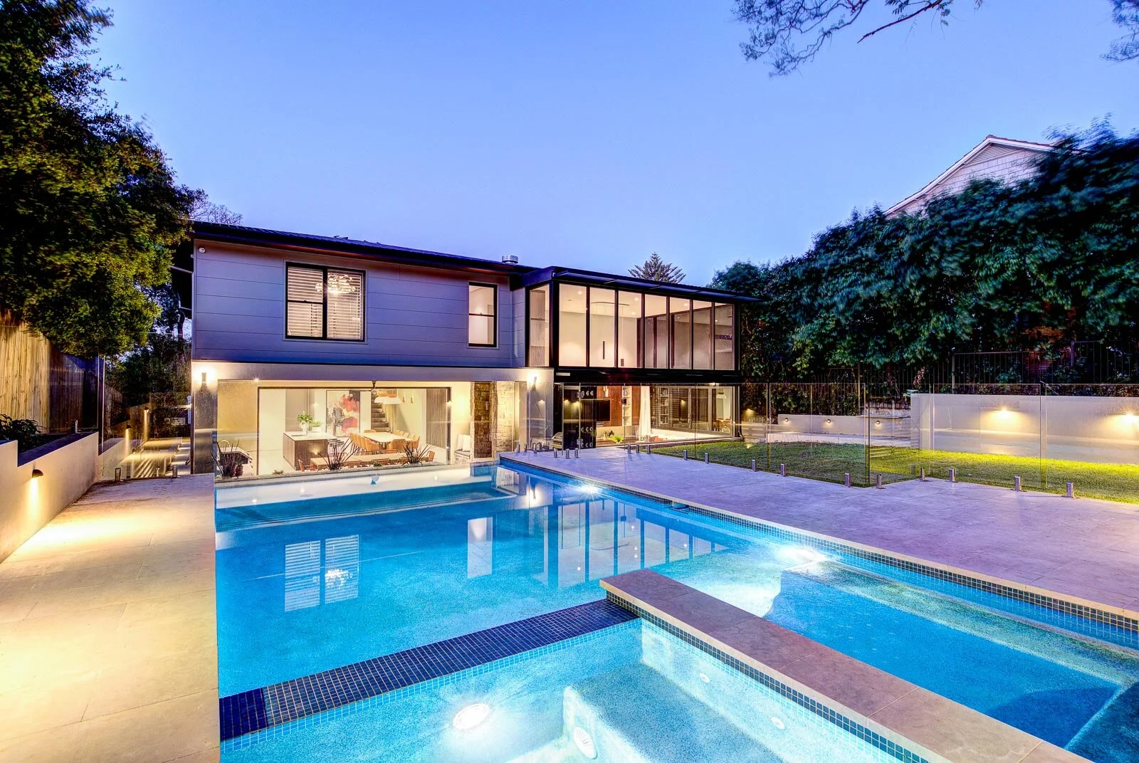 3 Garrick Ave - 500kb-52.jpg