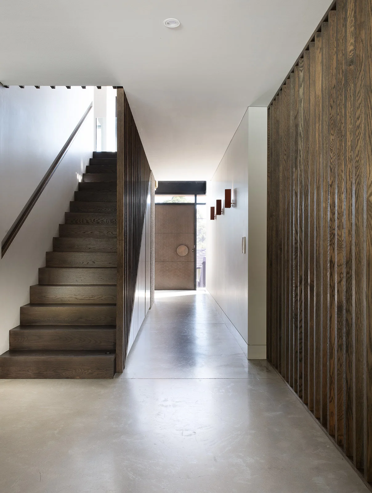 3 Garrick Ave - 500kb-4.jpg