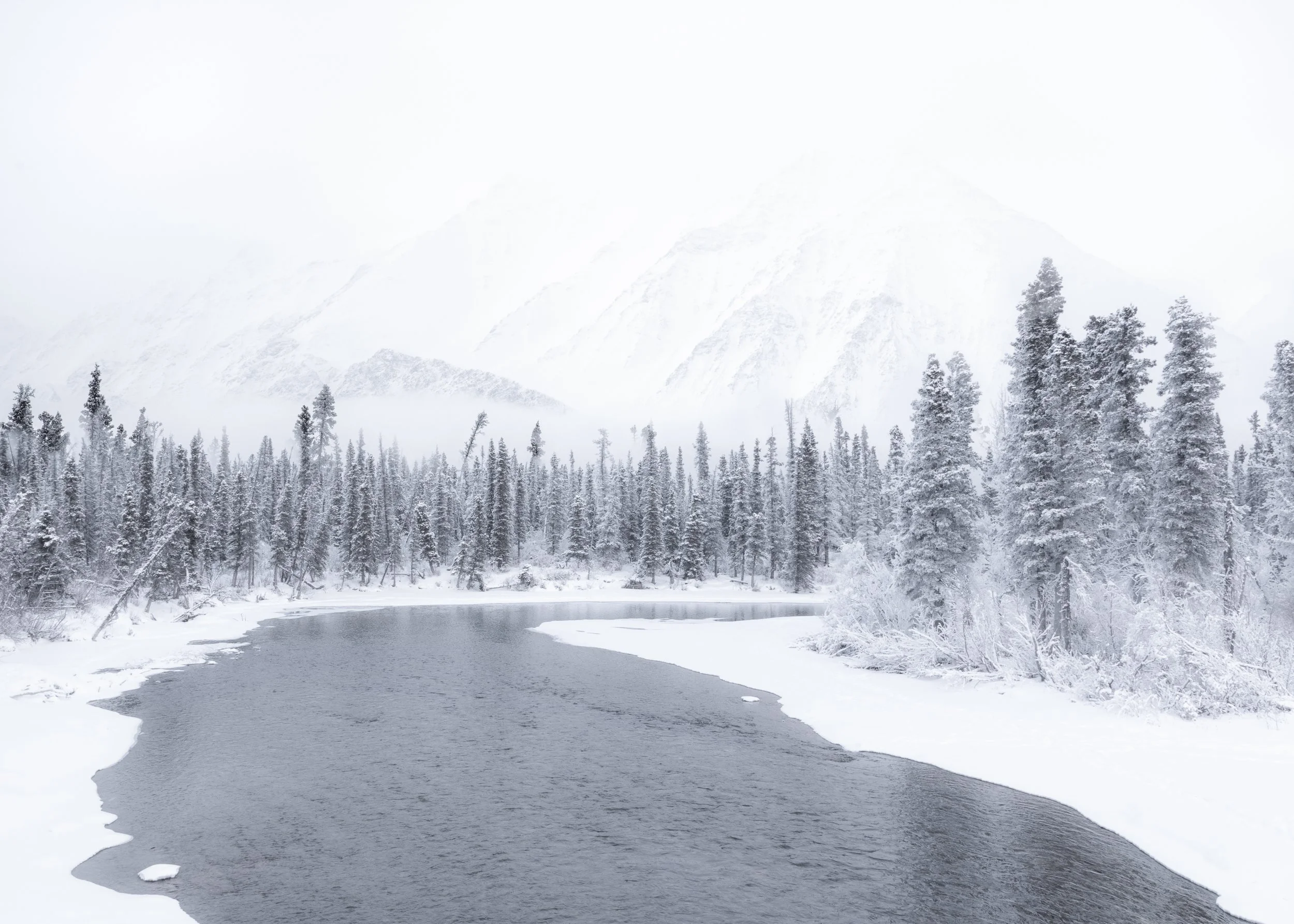 Winter is Coming –&nbsp;Let us Look at Some Cold Weather Clothing For Photographers