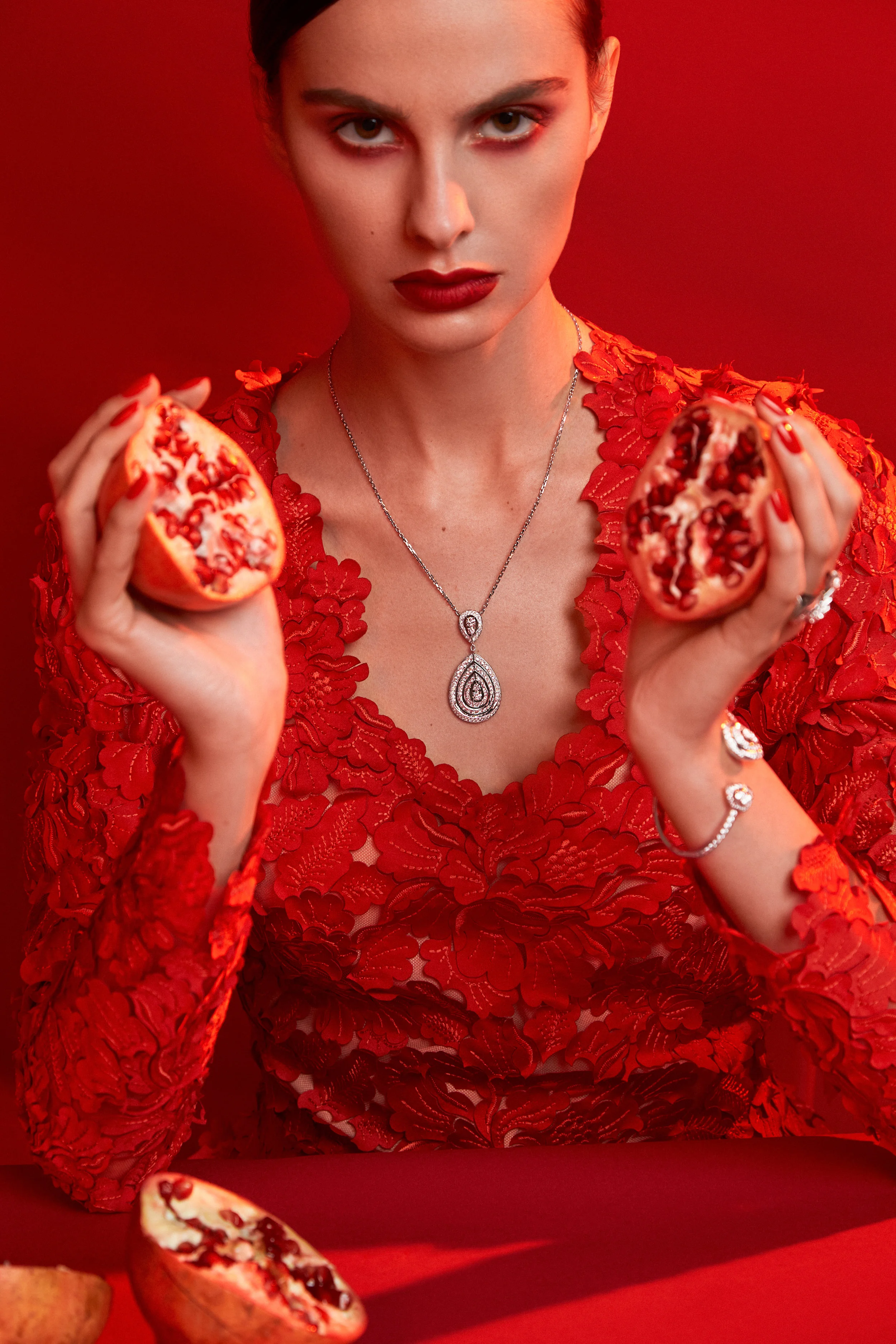Jewerly Red2380.jpg