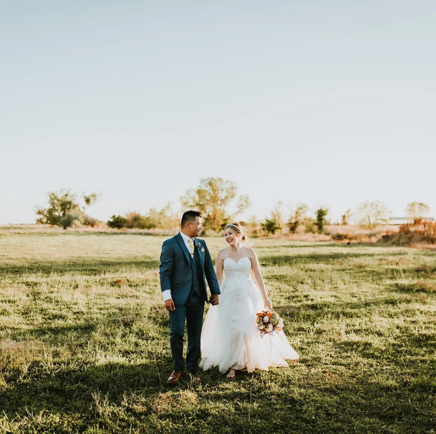 Two posts in one day?! Well because we got a 2 year anniversary here 👏🏽🙌🏽 Happy Anniversary @mj.padua + @bethpadua._