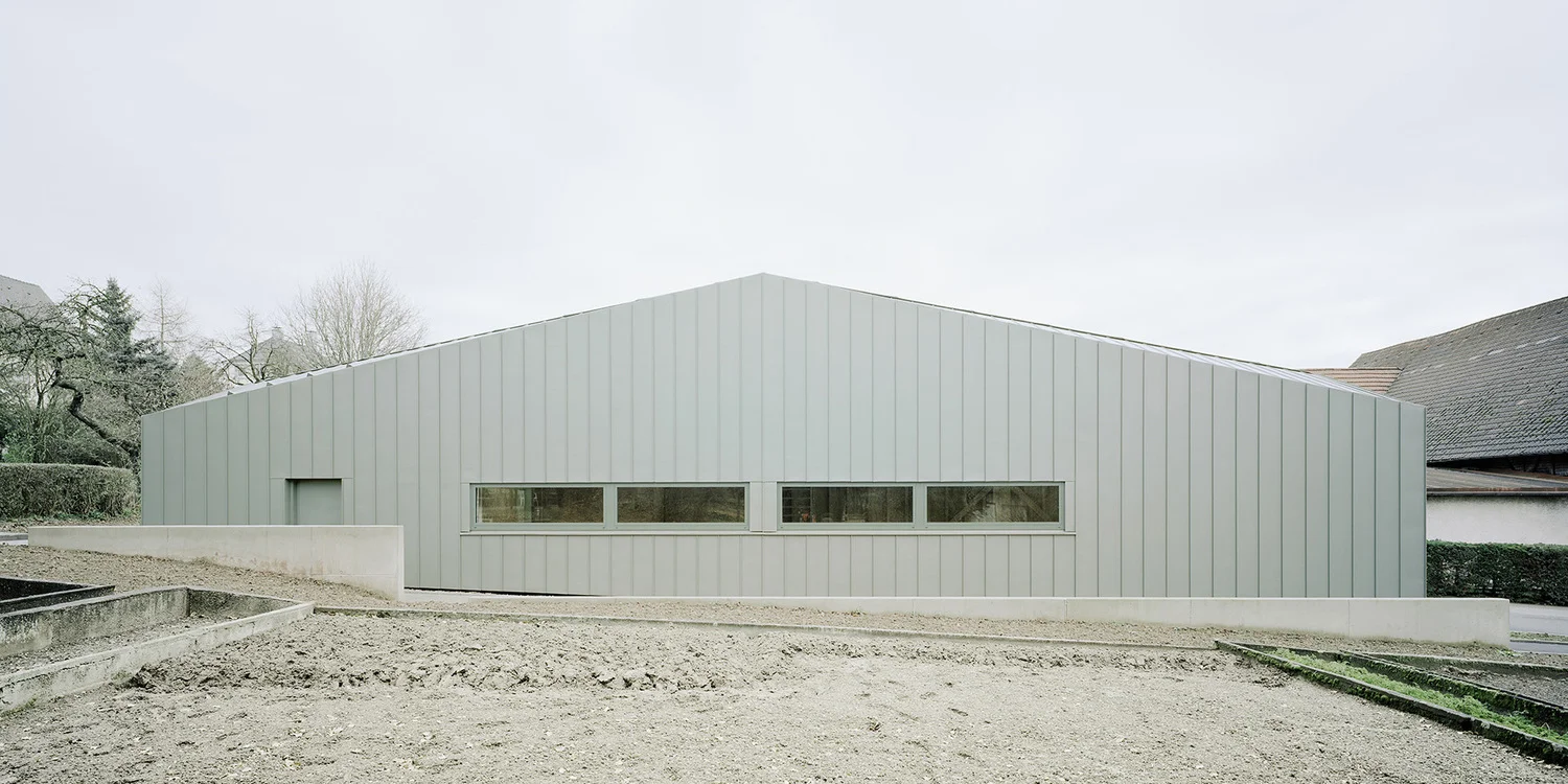 hangar-TITEL.jpg
