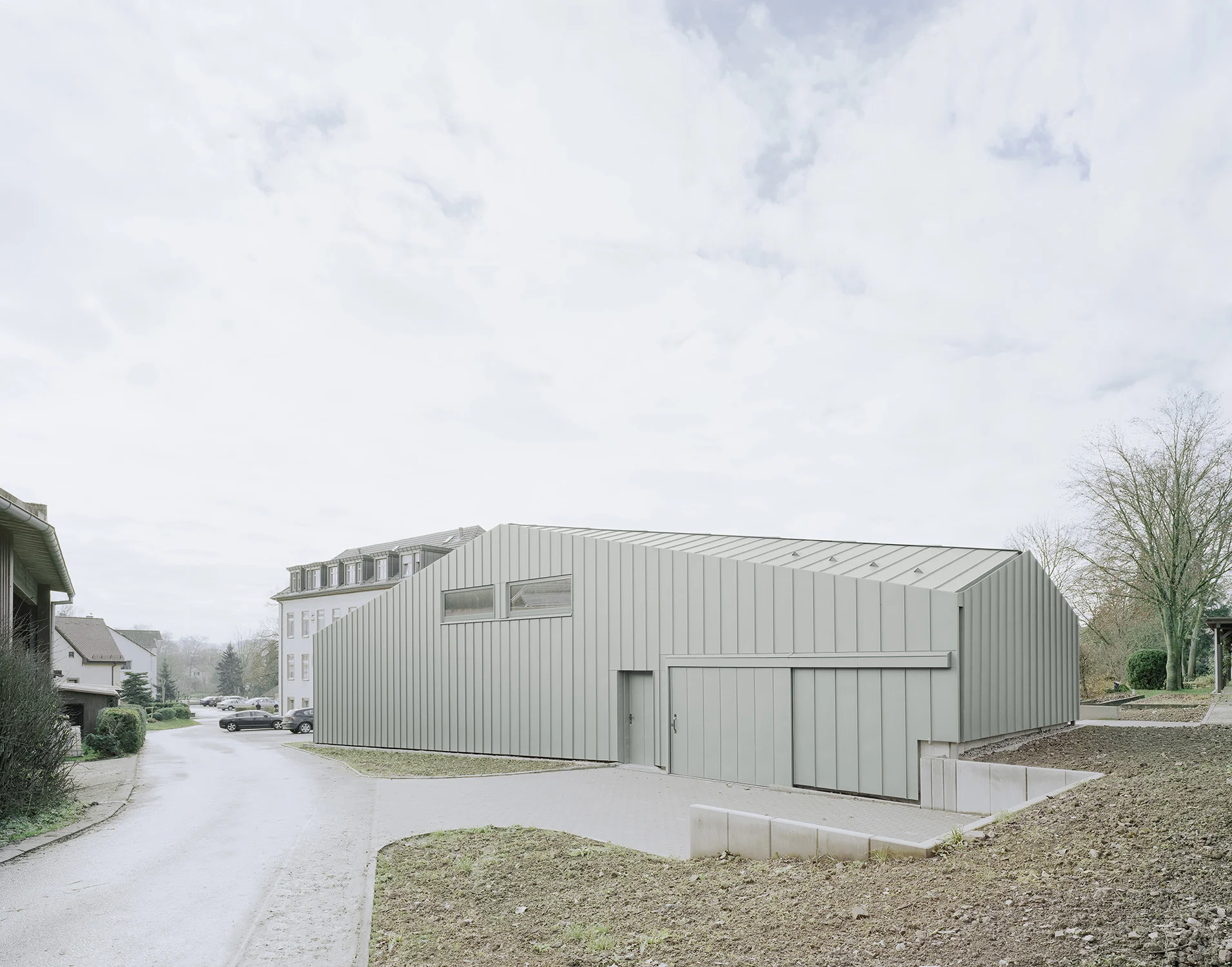 hangar-008.jpg