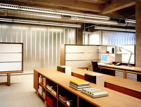 04 HH Workstation.JPG