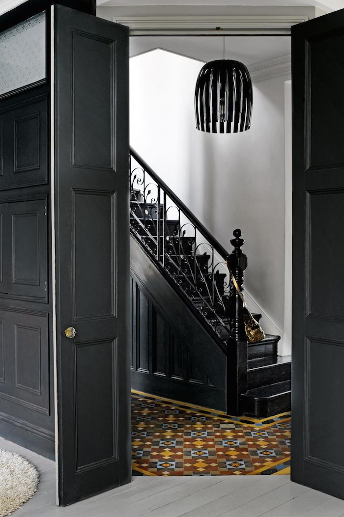 london-home-hallway-staircase.jpg