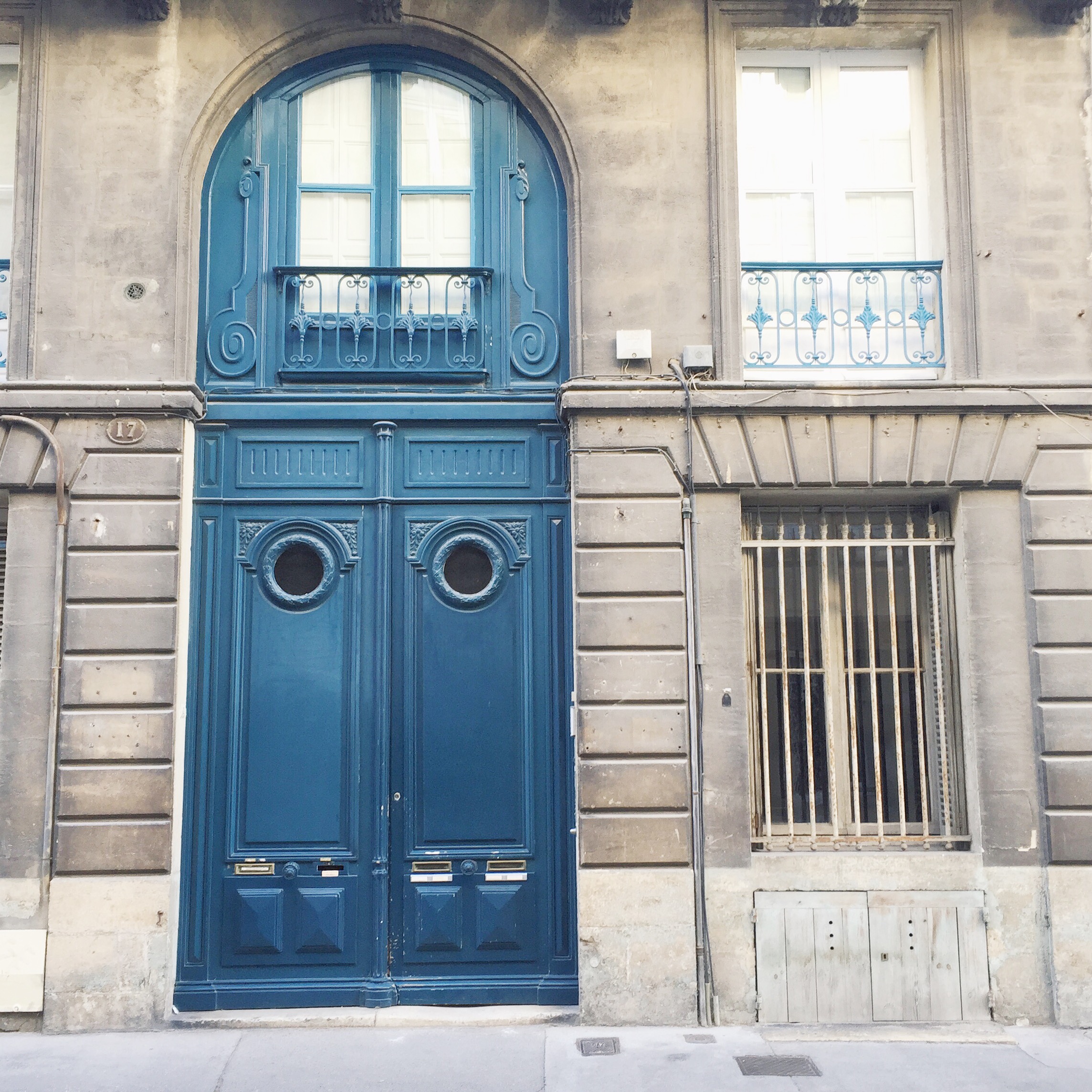 cmq goes to France