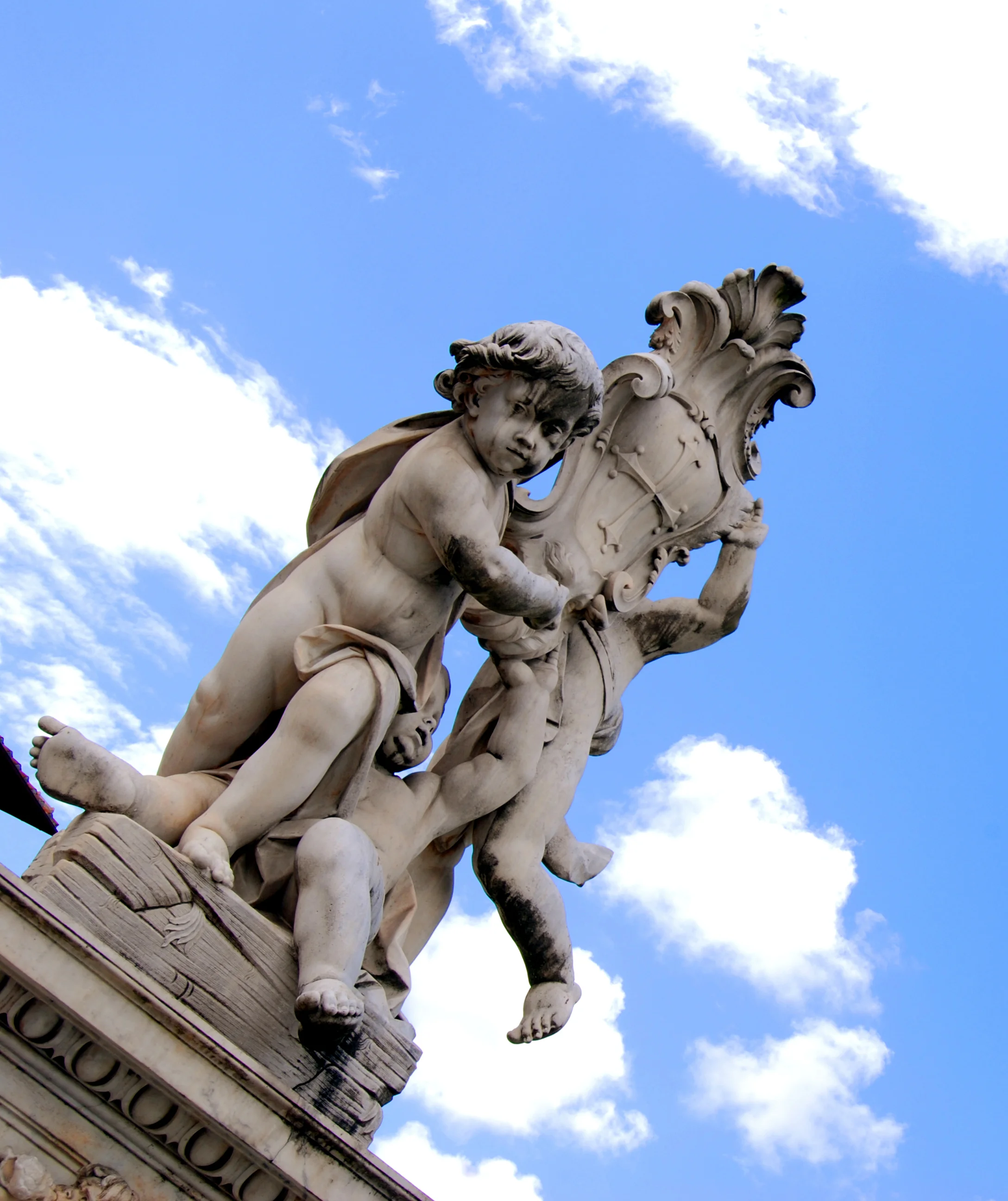 Cherubs_in_Pisa.JPG