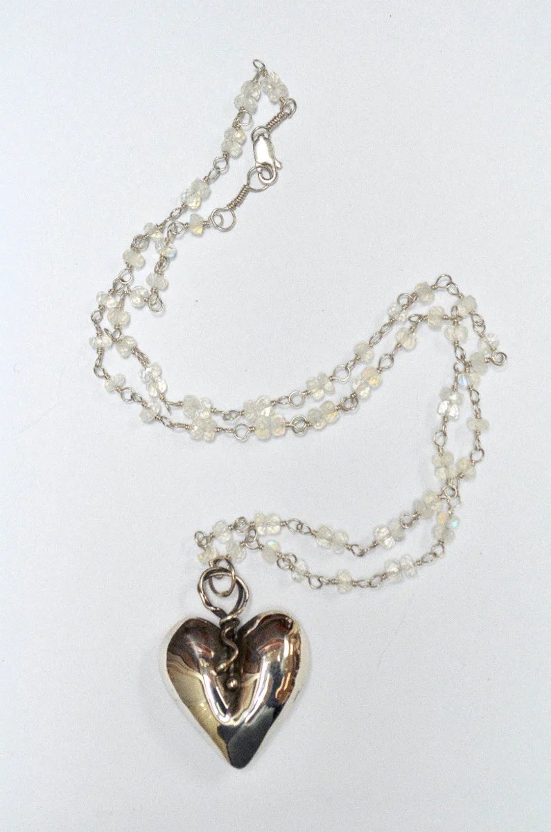 Simple Heart and Chain