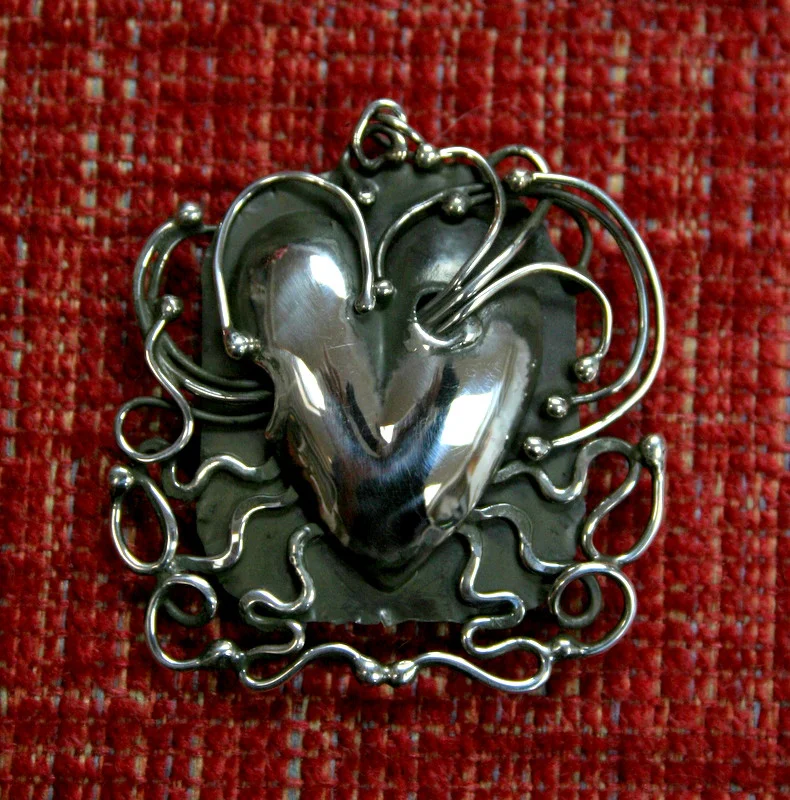 Ceramic Heart with silver heart mounting back view