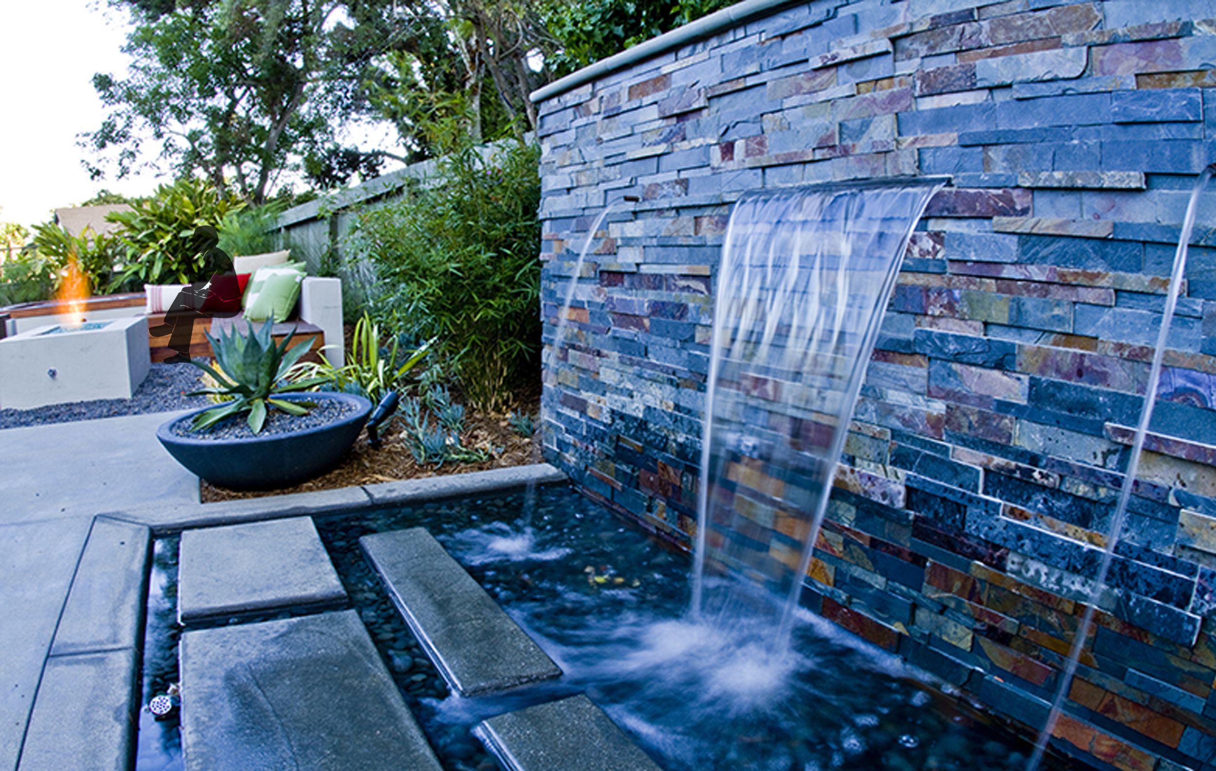 Waage_fountain.jpg