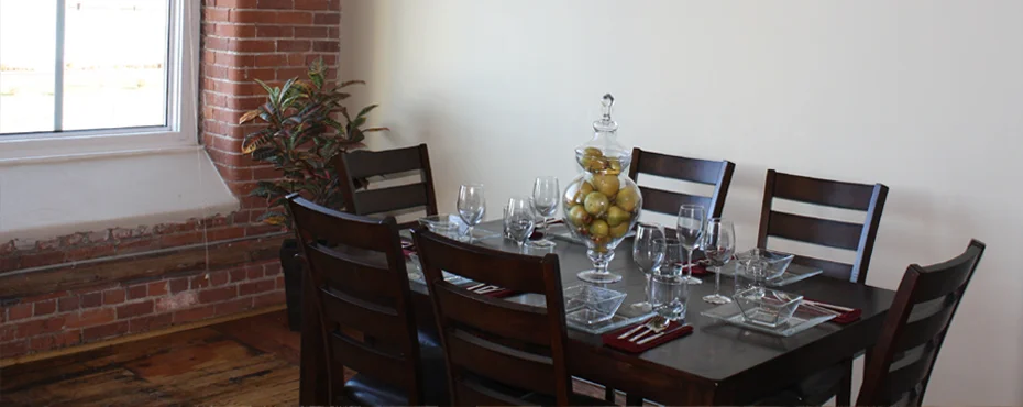 galleryslide_dining.jpg