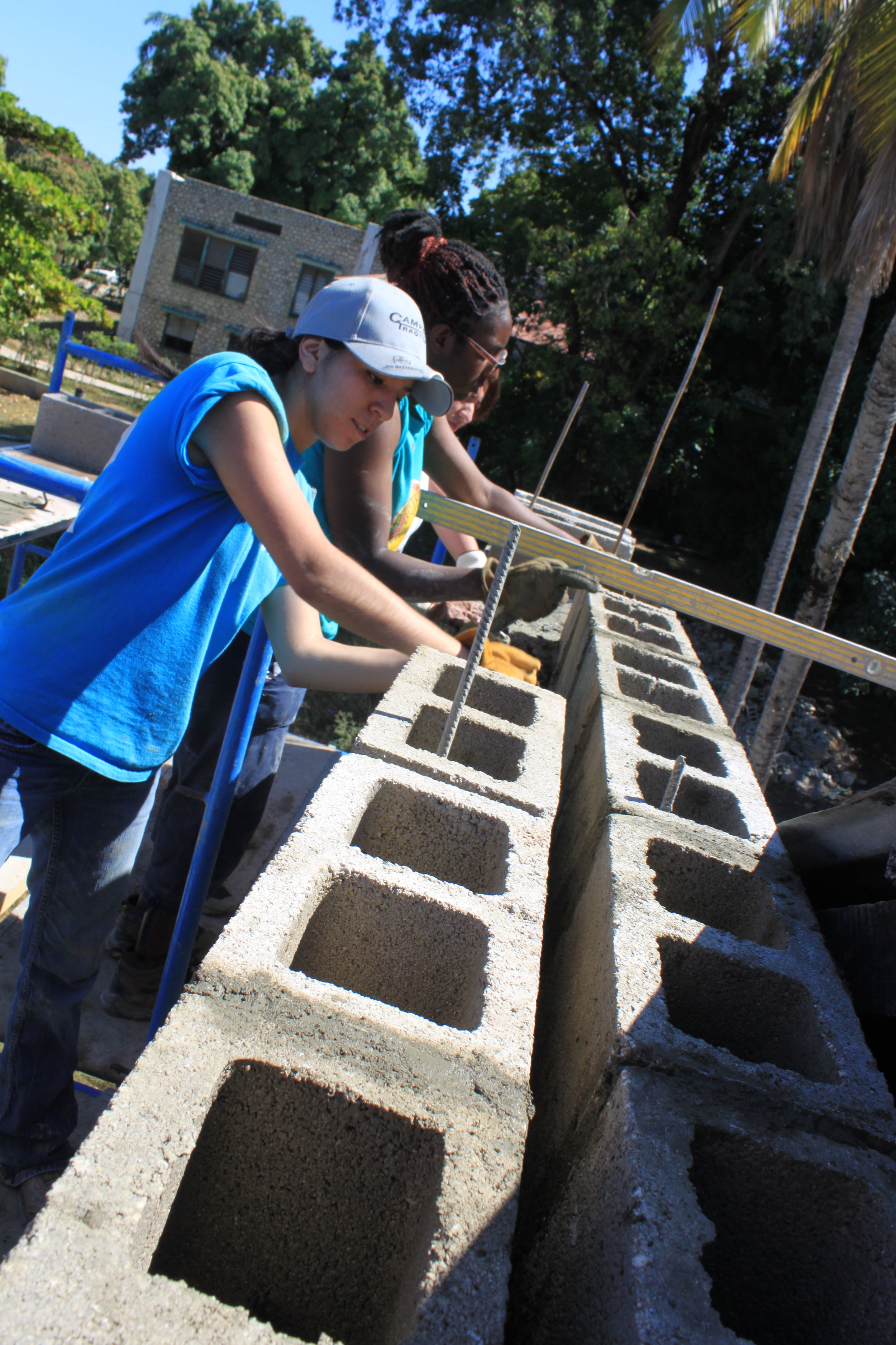 UNAH Haiti Construction01.jpg