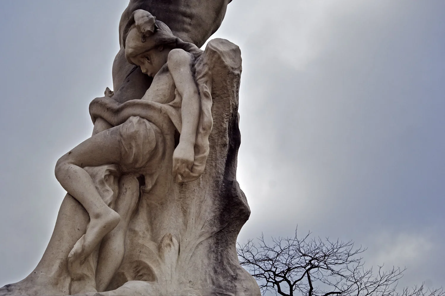 L'homme et sa misère" ou "la misère Hugues Jean Baptiste (Marseille-1849- Paris 1930) Marbre, 1905-1907
