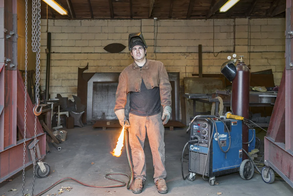  Sculptor Mike Chiarello at Nova's Ark Project, Bridgehampton 