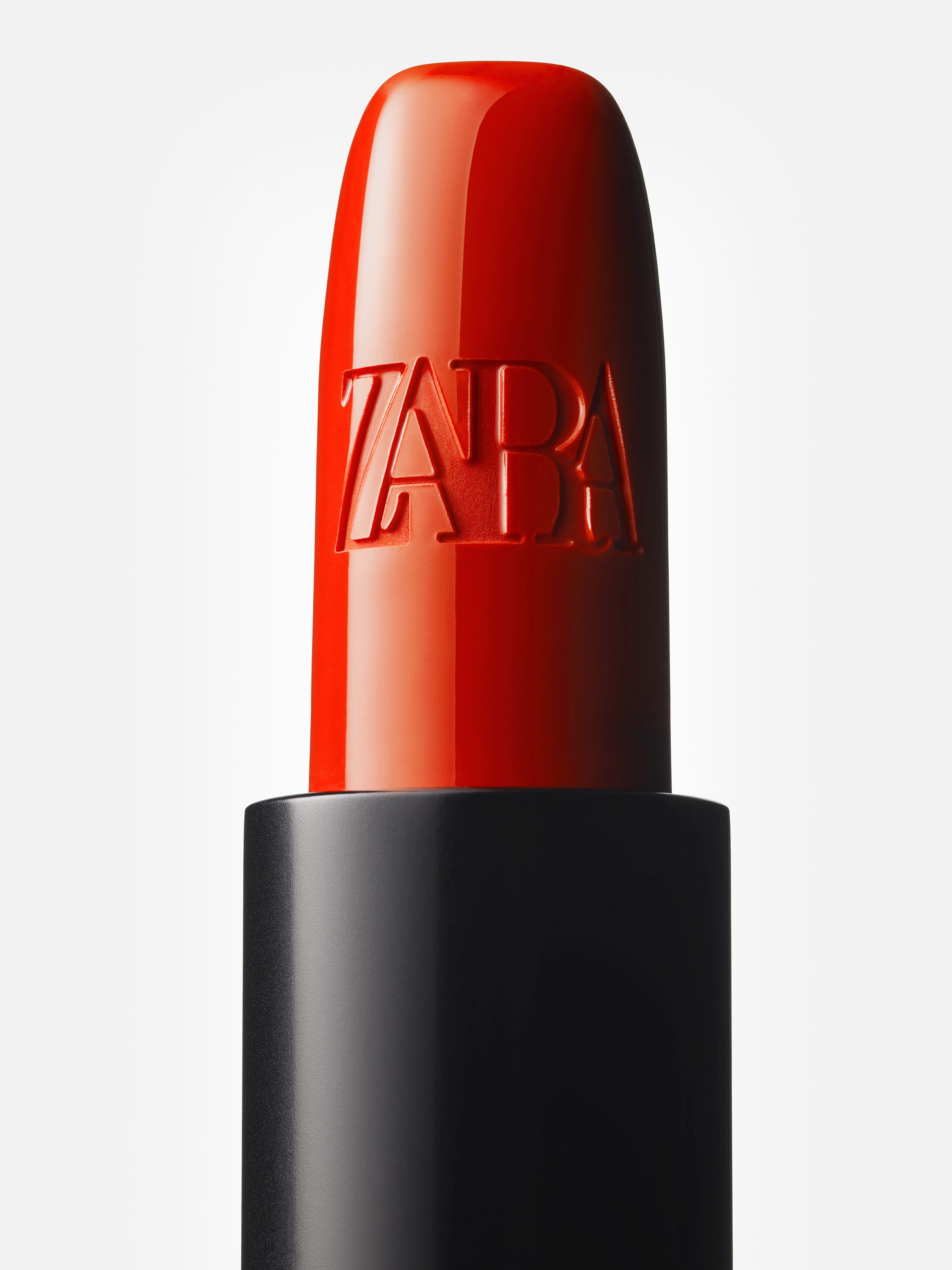 220719_NAC_ZARA_01_Lipstick_300.jpg