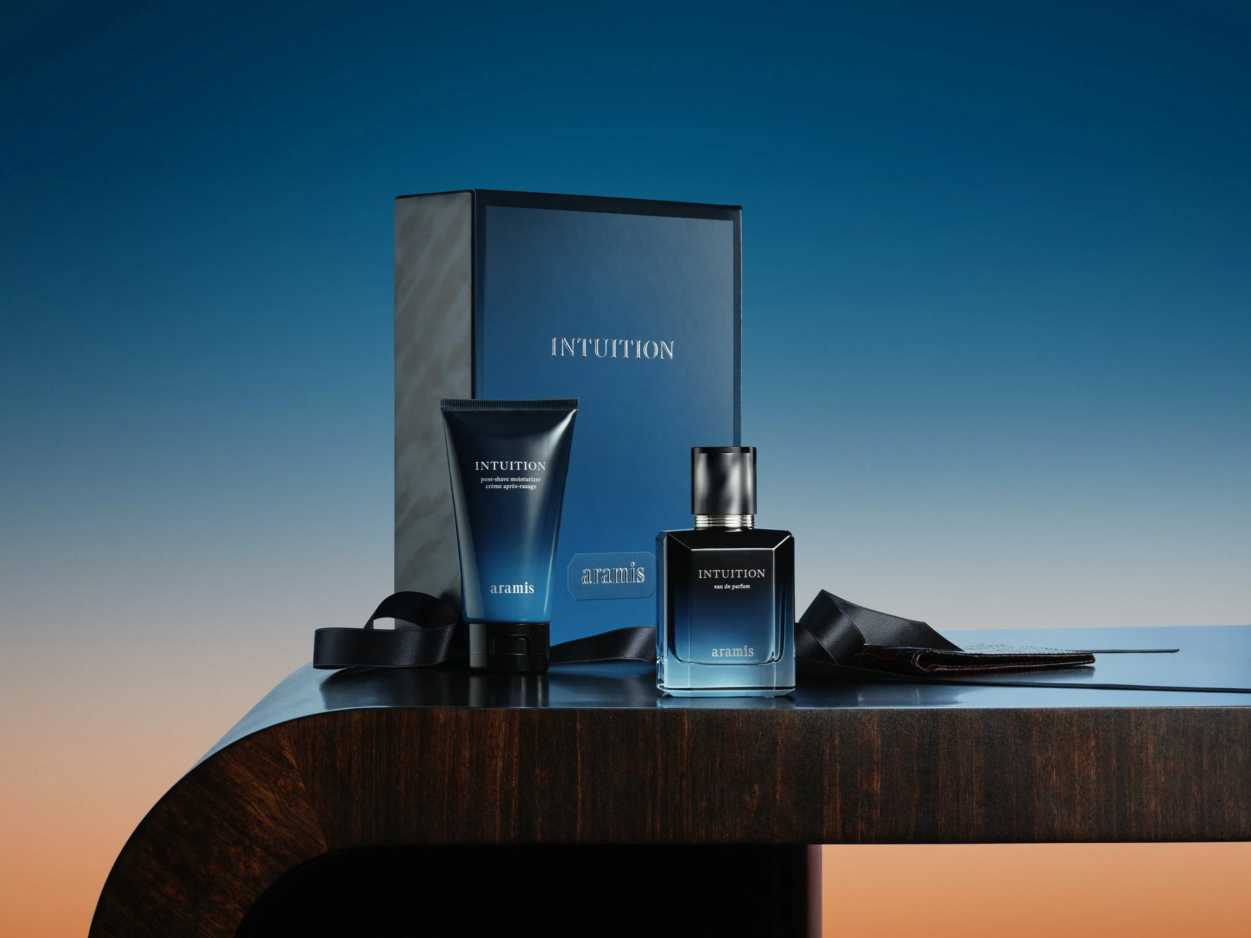 SP25_DIGITAL_Aramis_Intuition_50ml_Aftershave_Balm_Lifestyle_Still_05.jpg