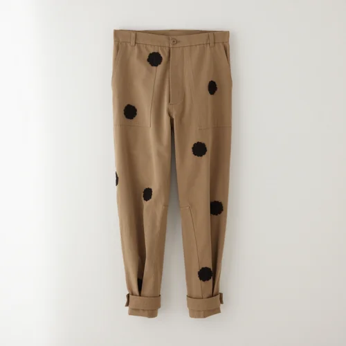 BOO_CHINO_LIZ_PANT_W_FLORAL_APPLIQUES_KHAKI_A.jpg