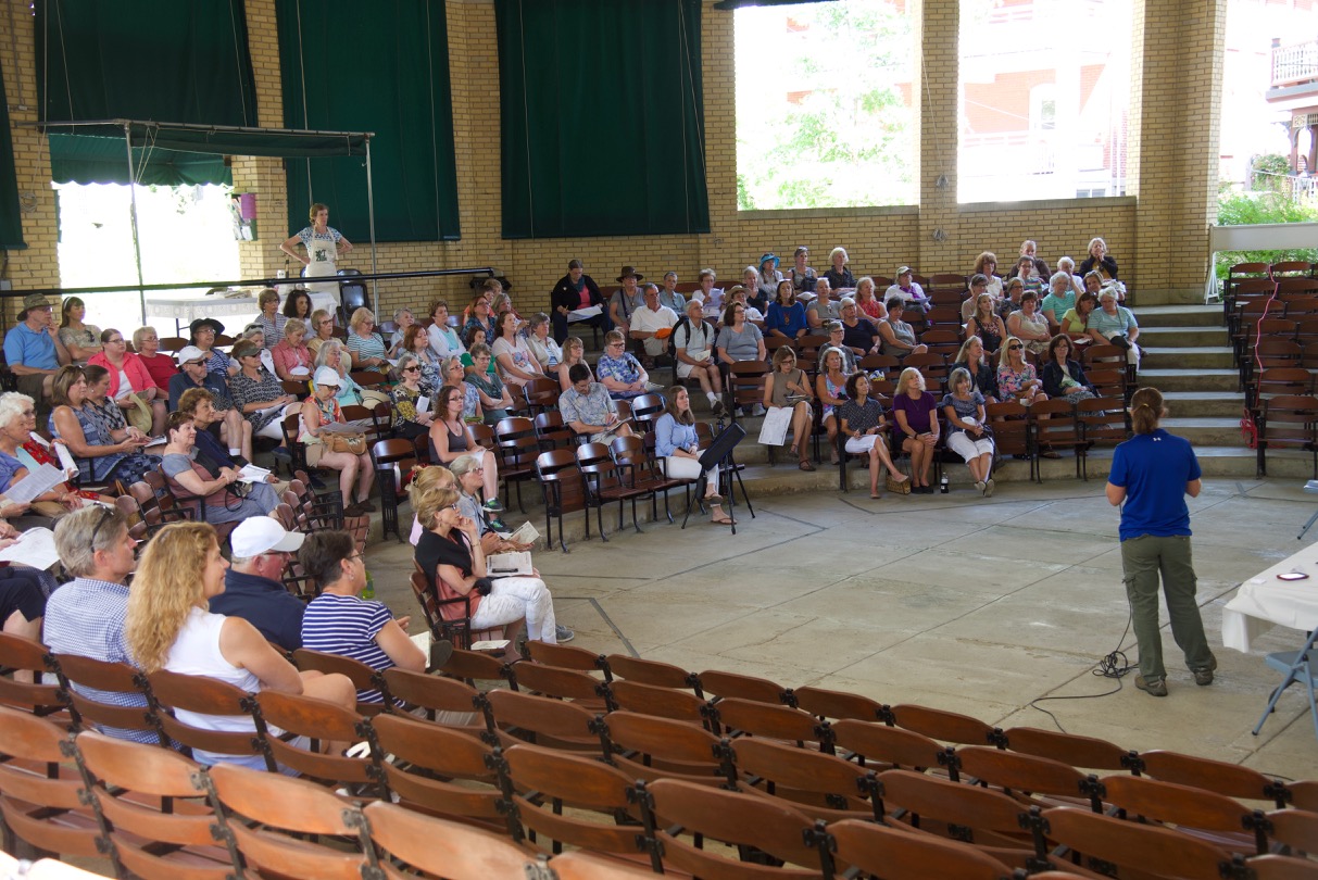 Supervisor of Landscapes and Gardens Betsy Burgeson discusses the Institution Grounds - past, present and future.