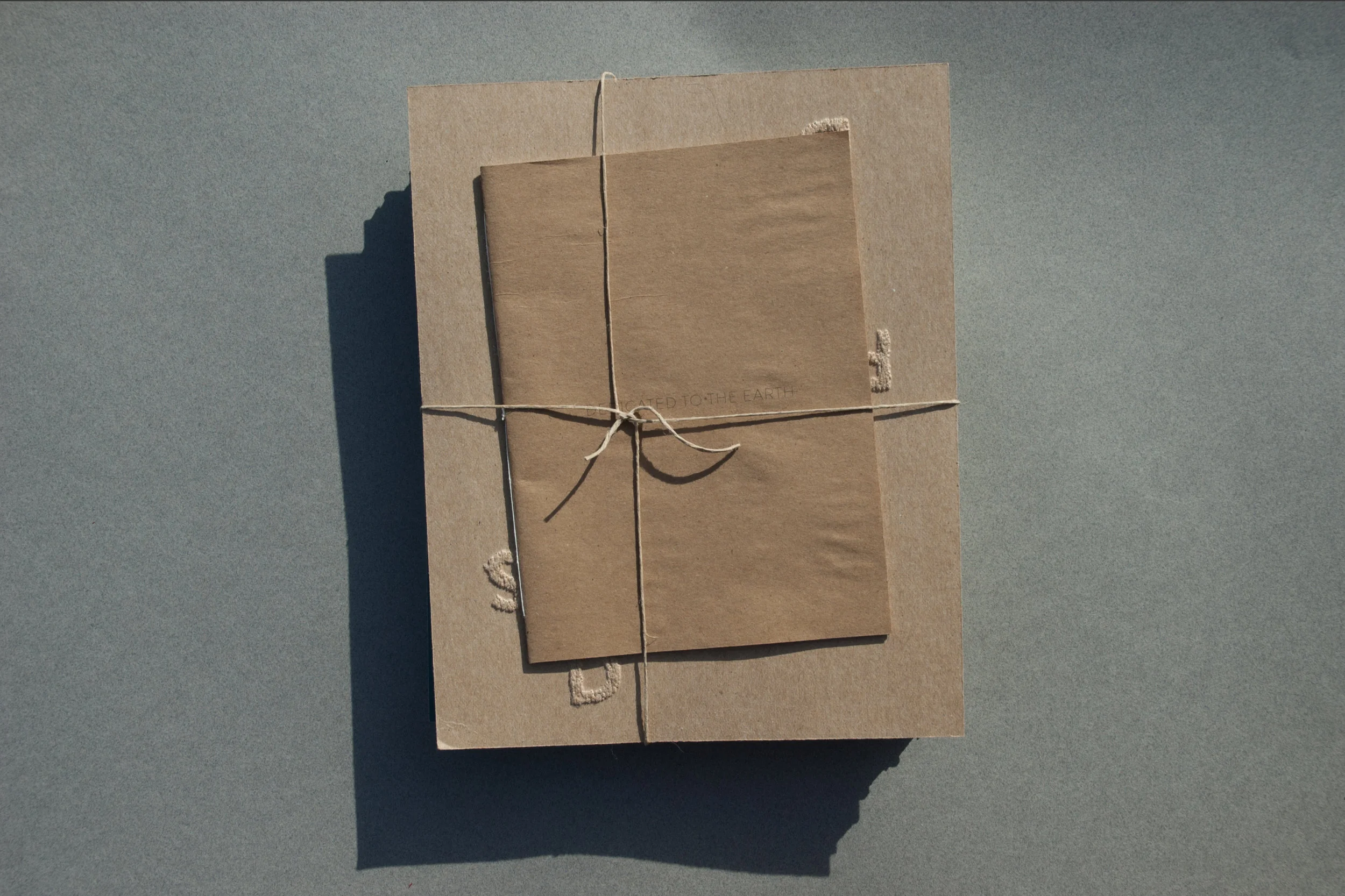Outer packaging for the book set.