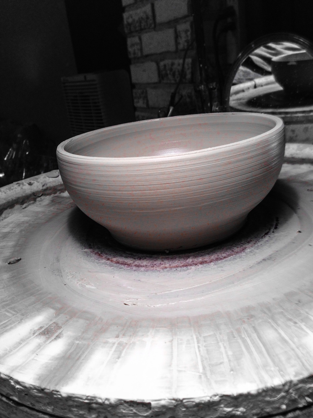 Making a porcelain bowl