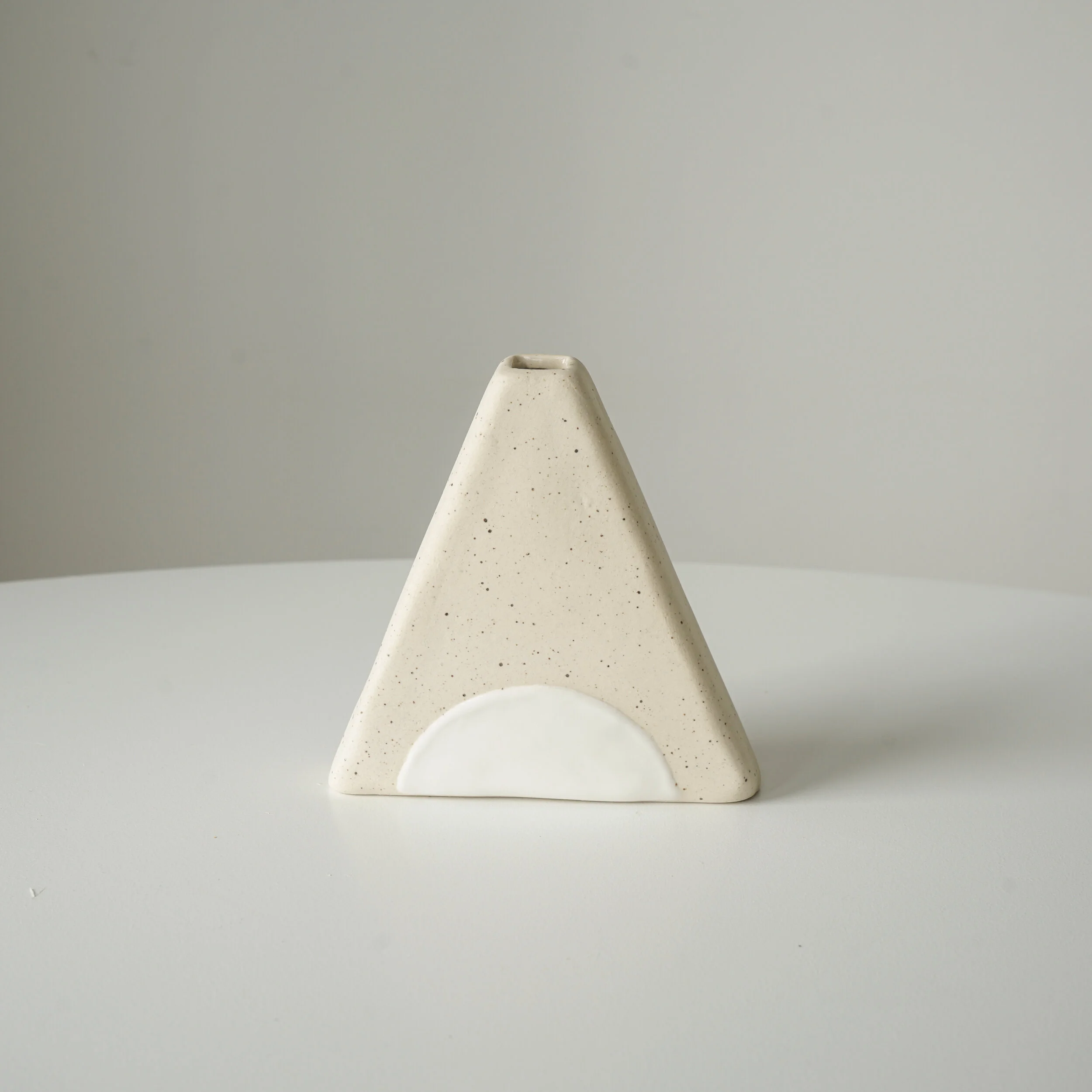 Triangle Vase Small - Sand Circle