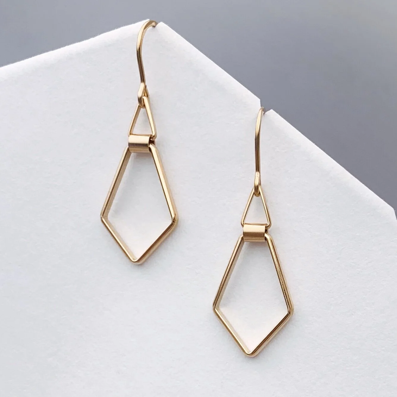 123D74E9-76C0-46B2-A760-A96FE21744F9