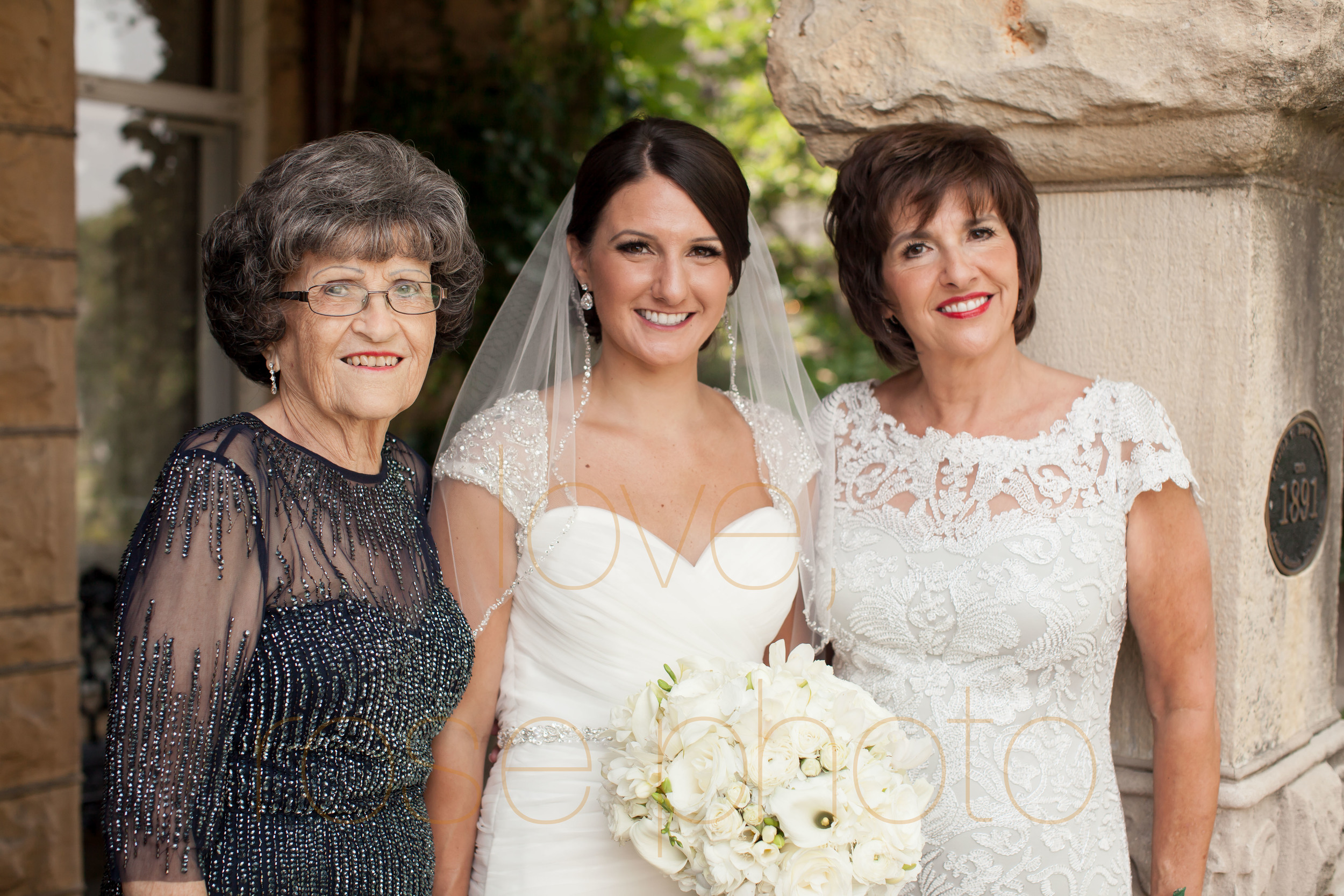 ellen + bryan chicago wedding joliet james healy mansion portrait lifestyle photojournalist photographer -004.jpg