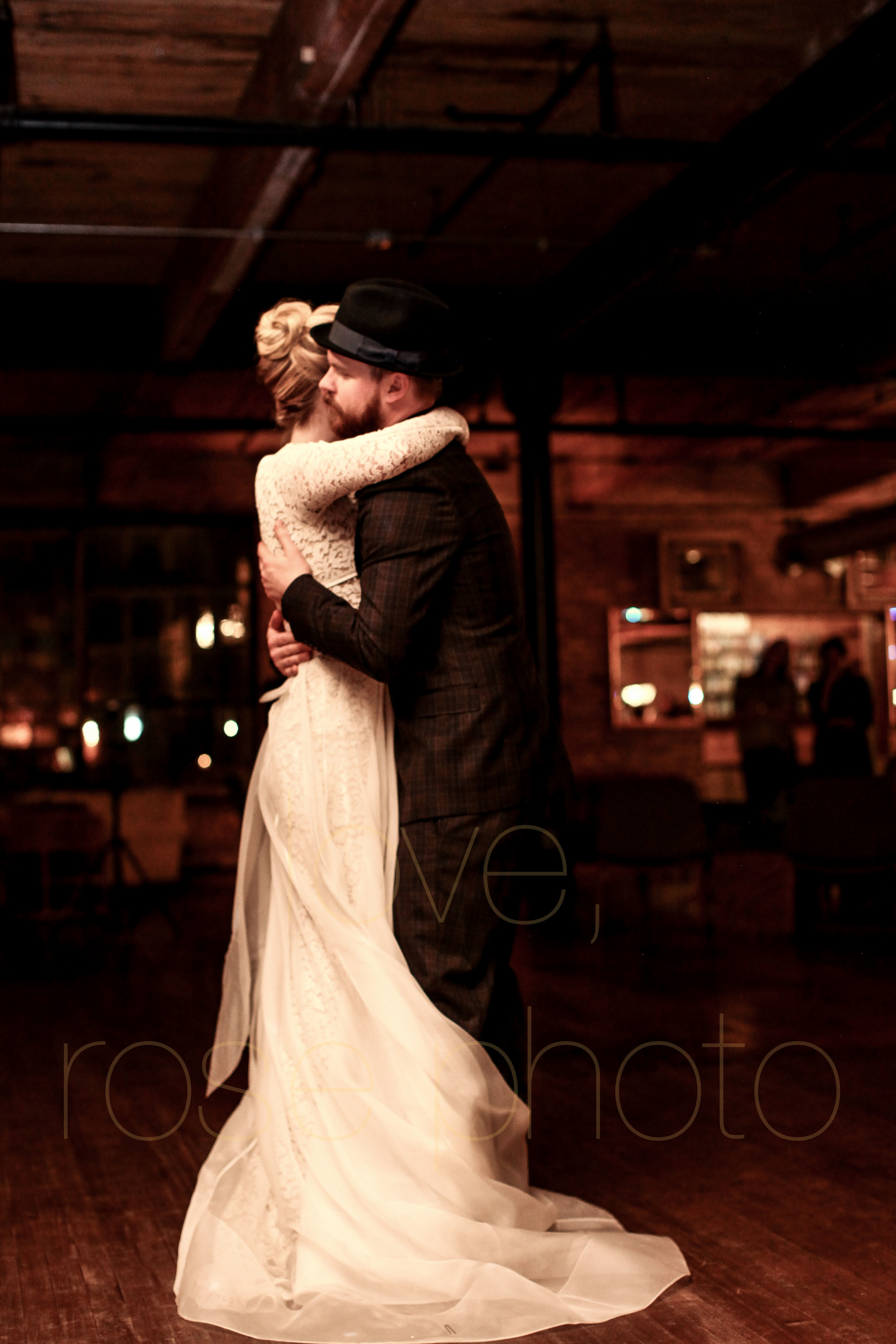 West Fulton Chicago Wedding Venue Salvage One photography enagement photos bride groom first dance-33.jpg