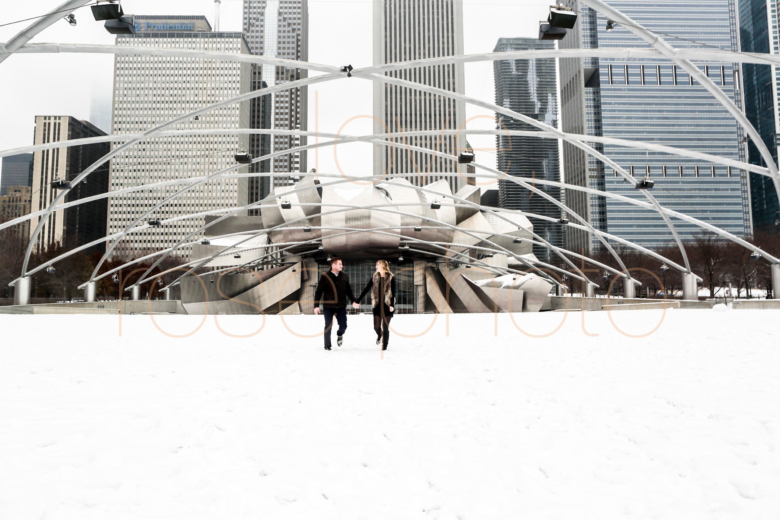 Rose Photo custom engagment shoot downtown chicago best wedding photographer-3.jpg