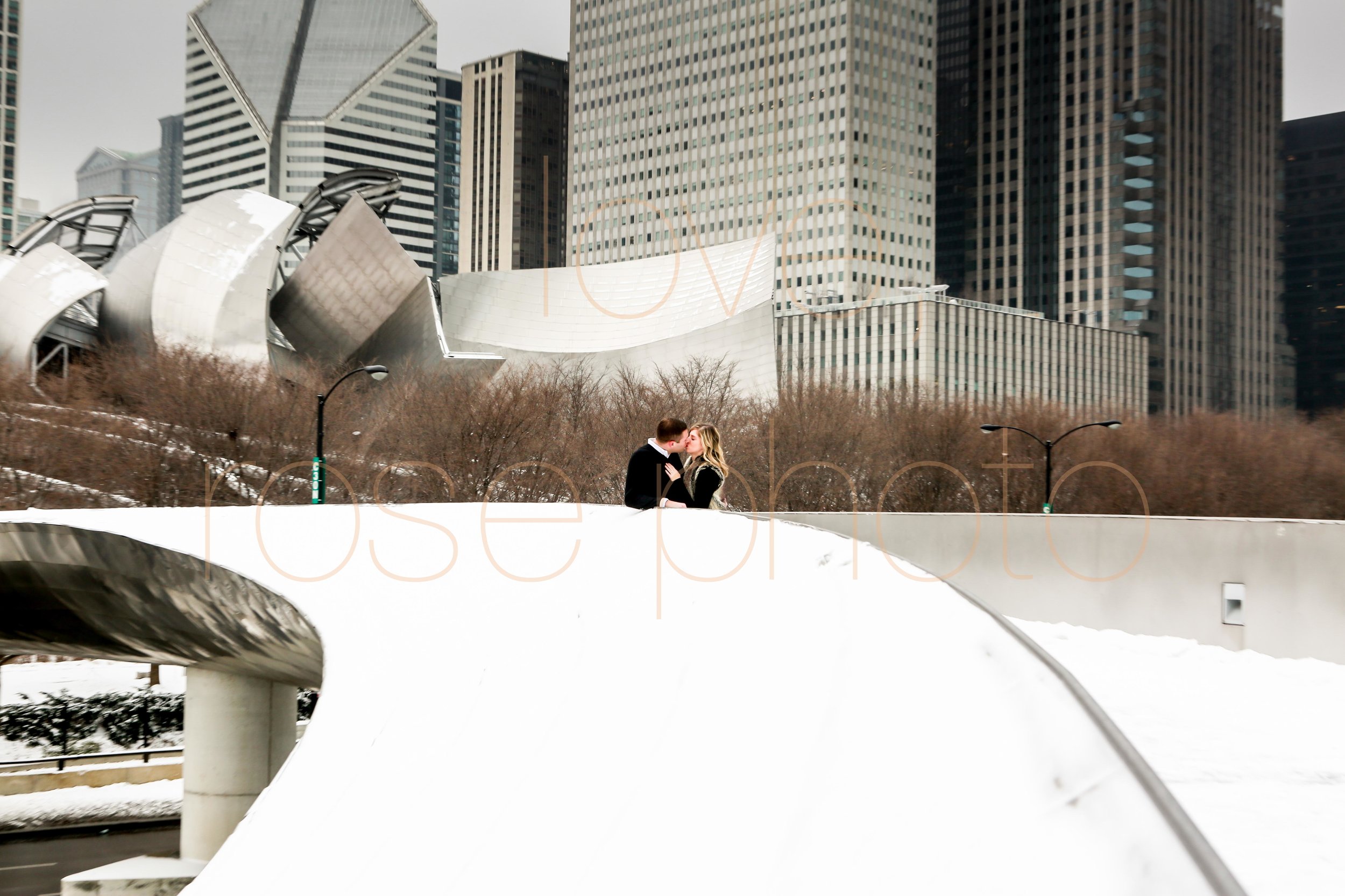 Rose Photo custom engagment shoot downtown chicago best wedding photographer-8.jpg