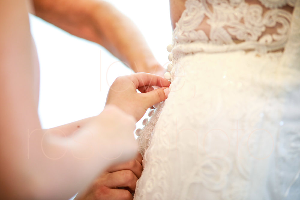 E + J Bloomington at The Wilds wedding photography pink roses blush baby blue bridesmaids dress flower girl destination photo -17.jpg