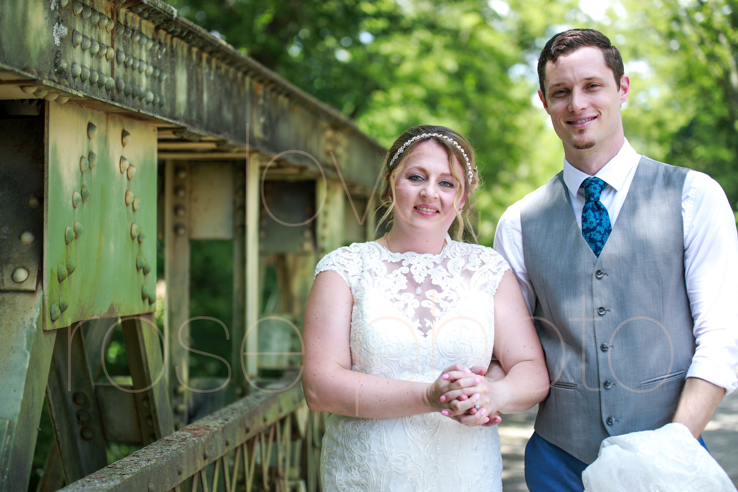 E + J Bloomington at The Wilds wedding photography pink roses blush baby blue bridesmaids dress flower girl destination photo -35.jpg