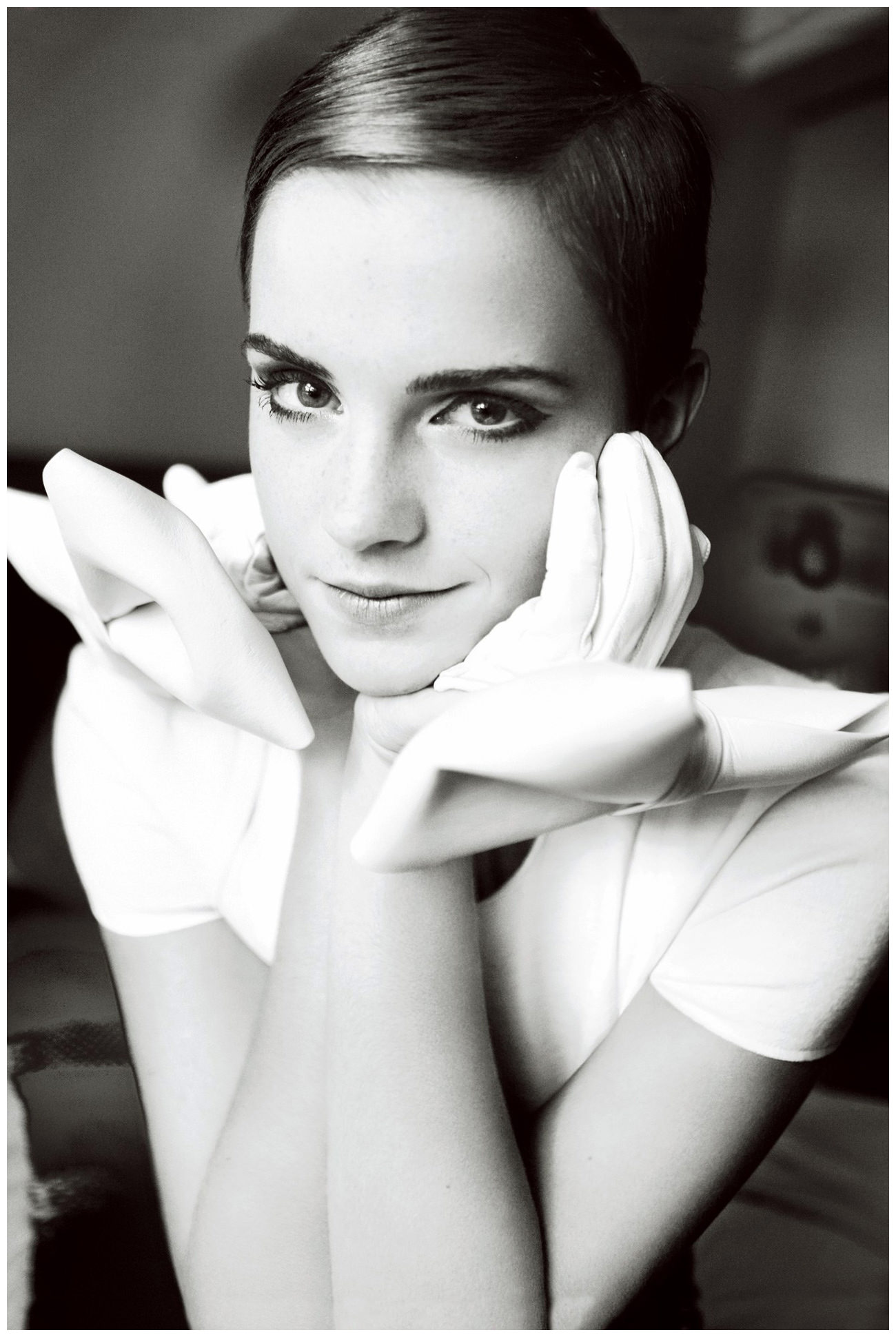 emma-watson-vogue-2010-photo-mario-testino.jpg