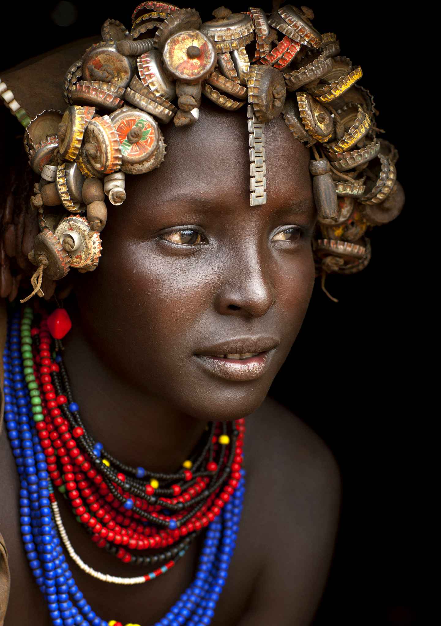 Tribe girl. Дасанеч Эфиопия. Племя дасанеч. Африканские красавицы из племени Мурси. Украшения африканских женщин.