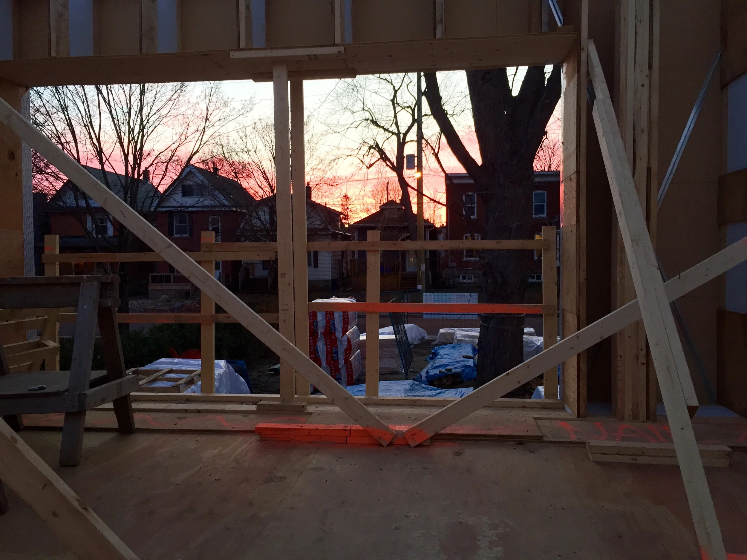 The sun sets over another week.