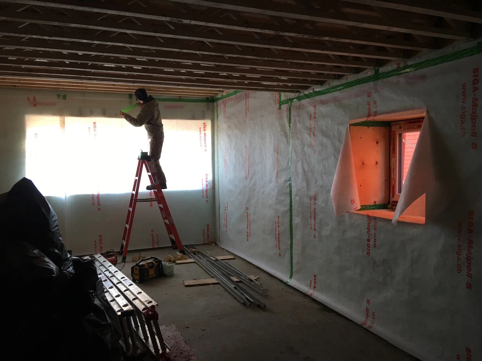Basement air and vapour membrane