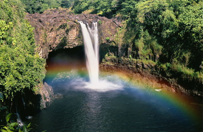 Hawaiiwaterfall.jpg