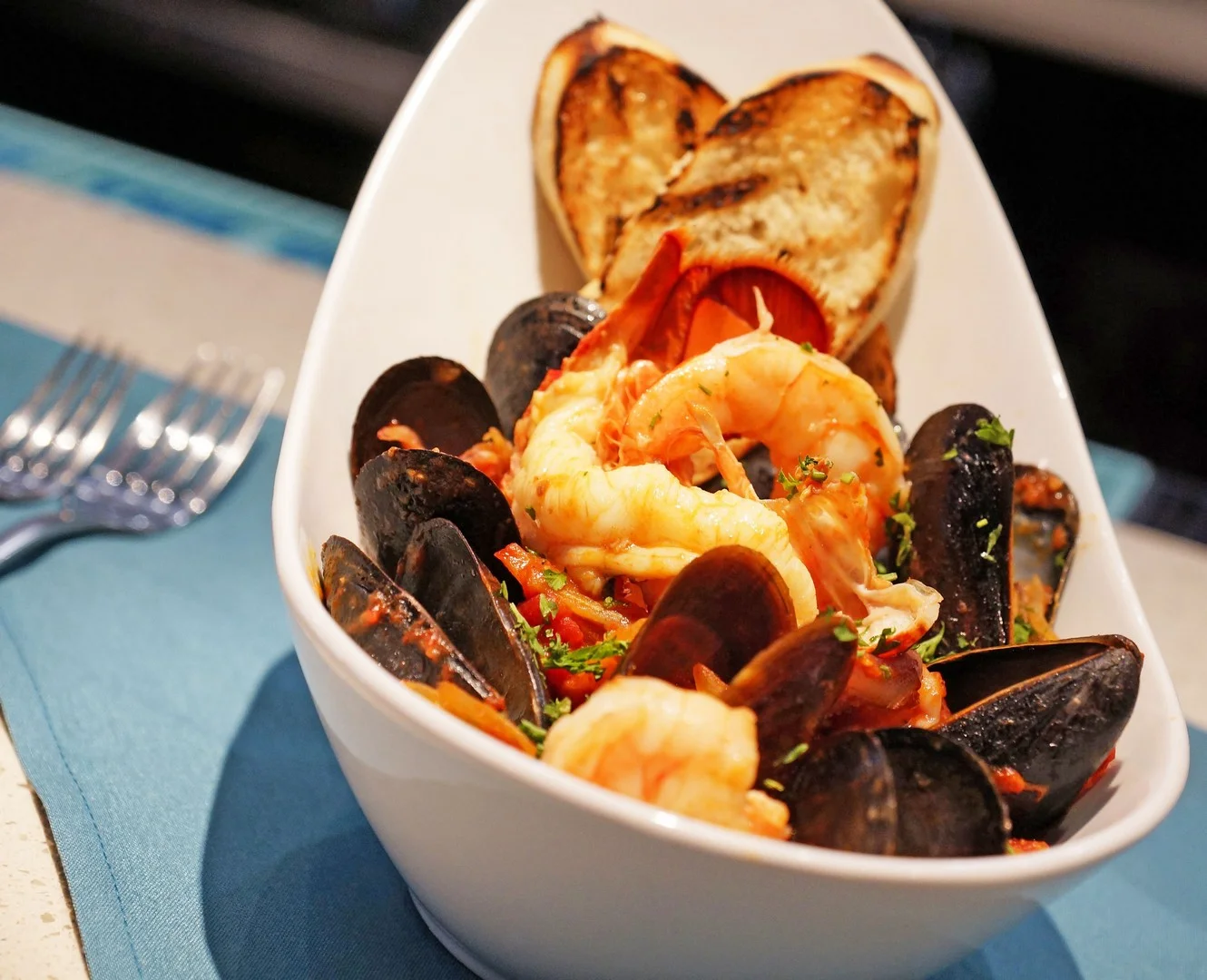 SARASOTA MAGAZINE'S TOP 5 SEAFOOD STEWS IN SARASOTA