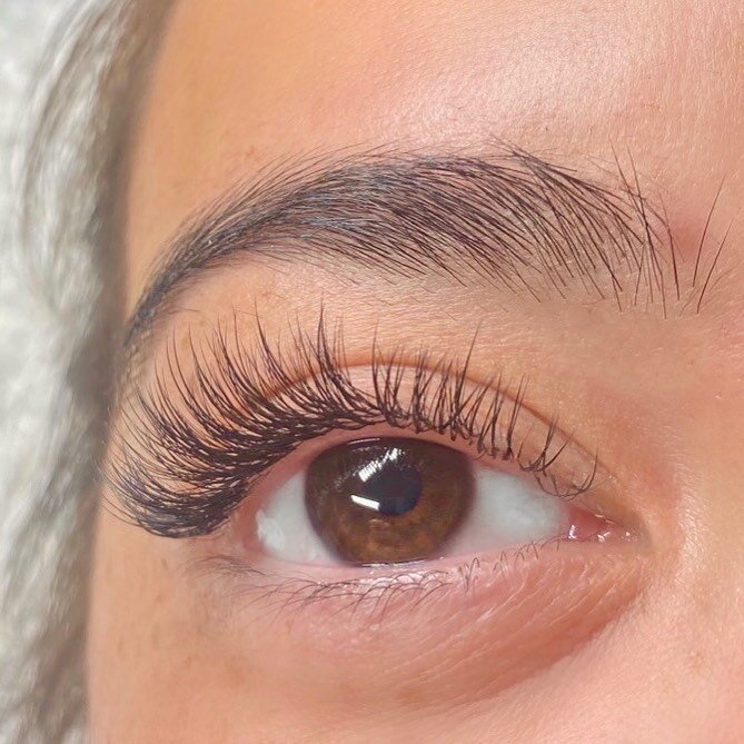 eyelash-extensions-london-brighton-belleza-natural-k.jpeg